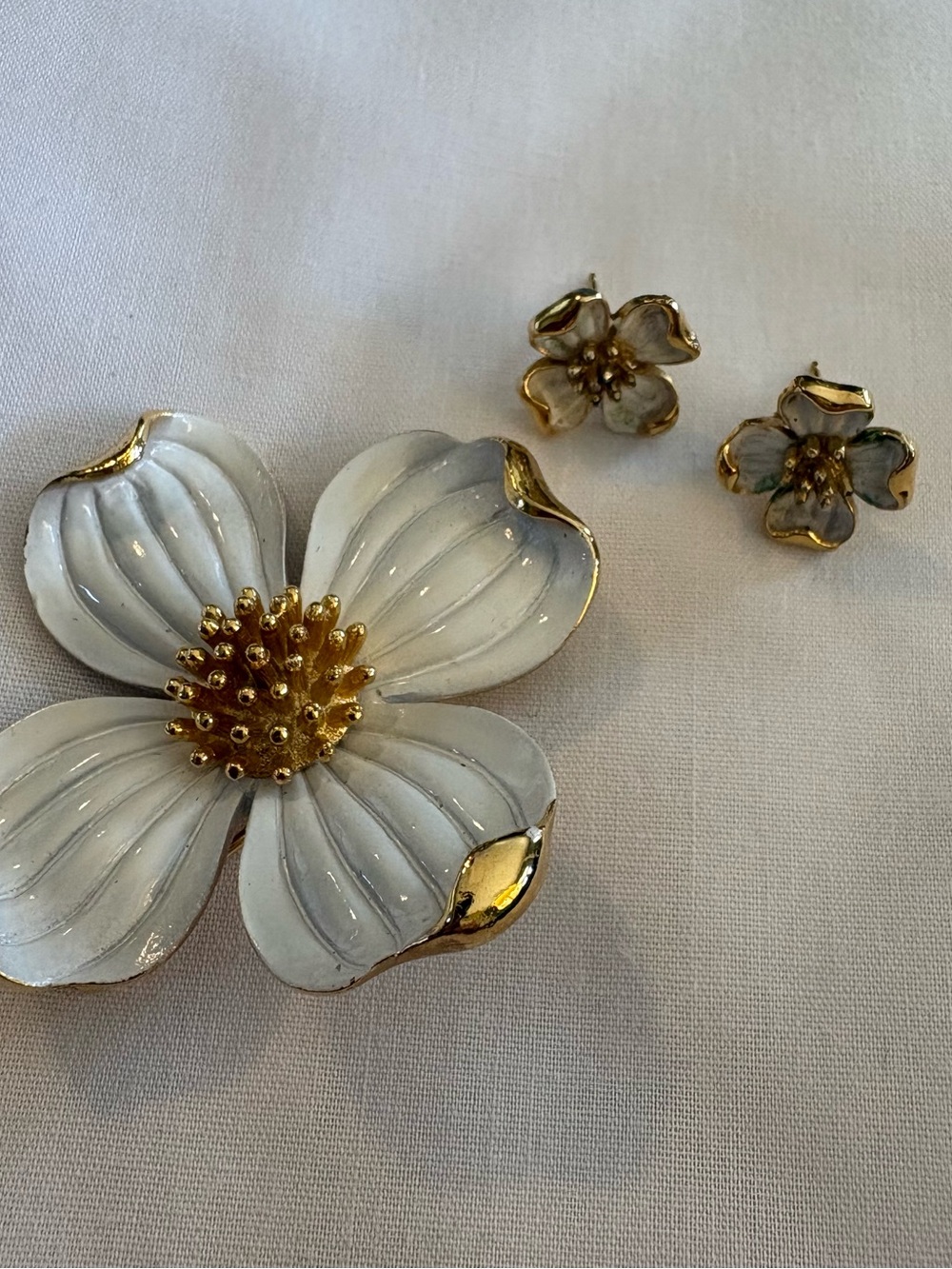 White Enamel Floral Brooch with Matching Earrings - Gold Accents